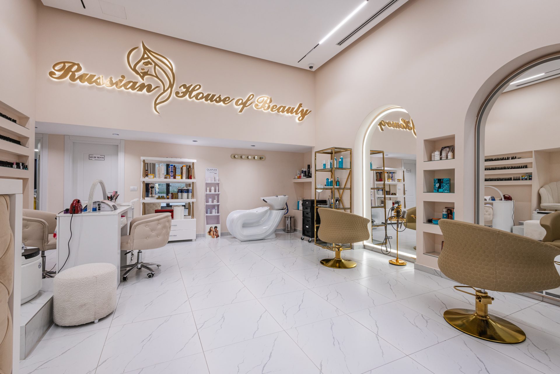 Specializuar në trajtime moderne dhe teknika profesionale